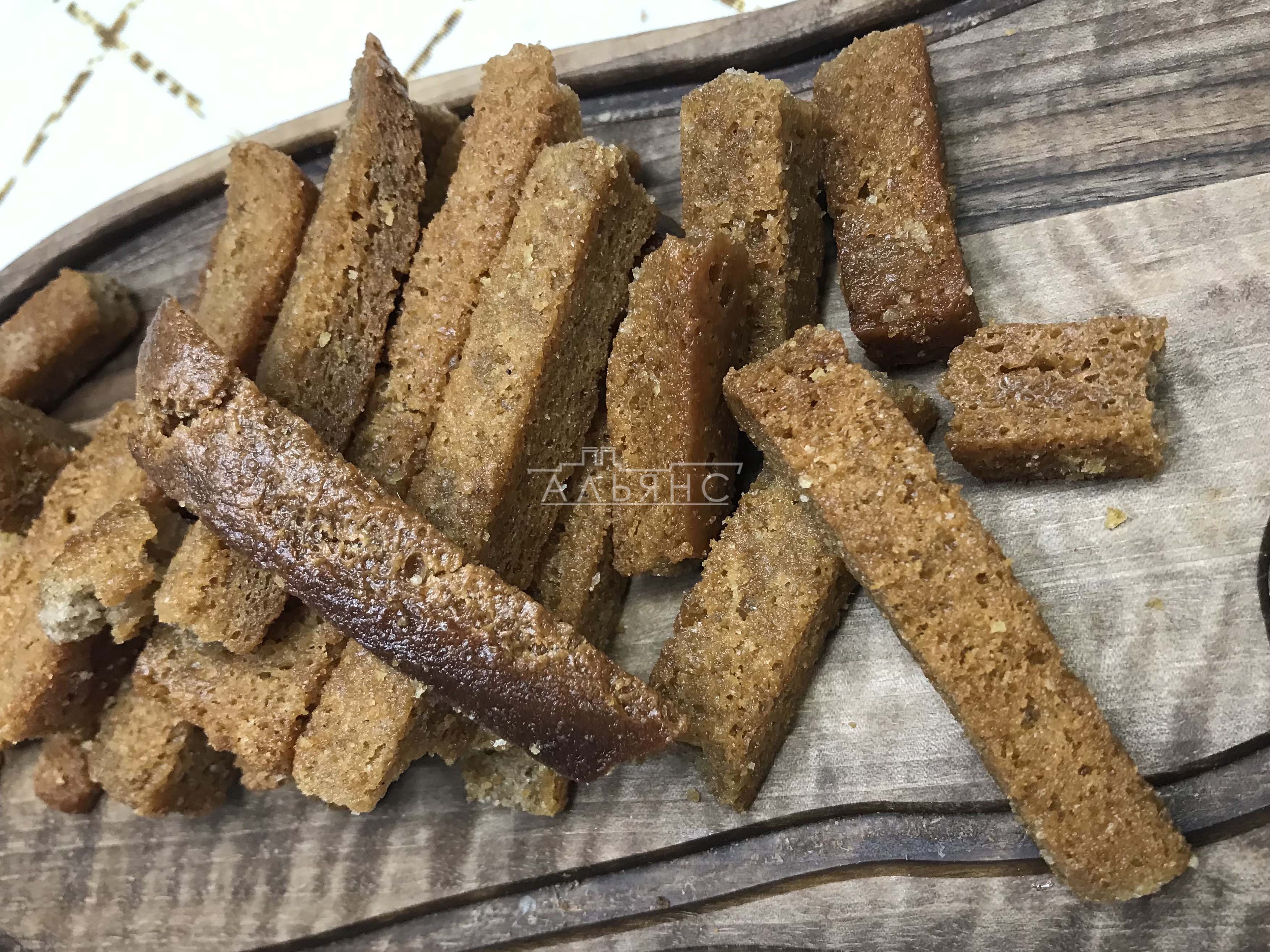 Деревенские гренки с чесноком в Черкесске