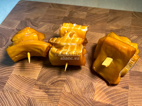 Шашлычок из кальмара х/к в Черкесске