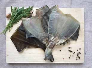 Икра минтая вяленая: Камбала камчатская вяленая без икры