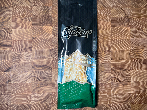 Сыр 60 гр ГОРНЫЙ СЫРОВАР (Паутинка копчёная) в Черкесске