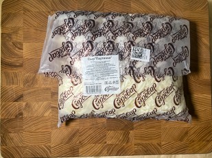 Снеки к пиву: Сыр 1 кг ГОРНЫЙ СЫРОВАР (Паутинка)